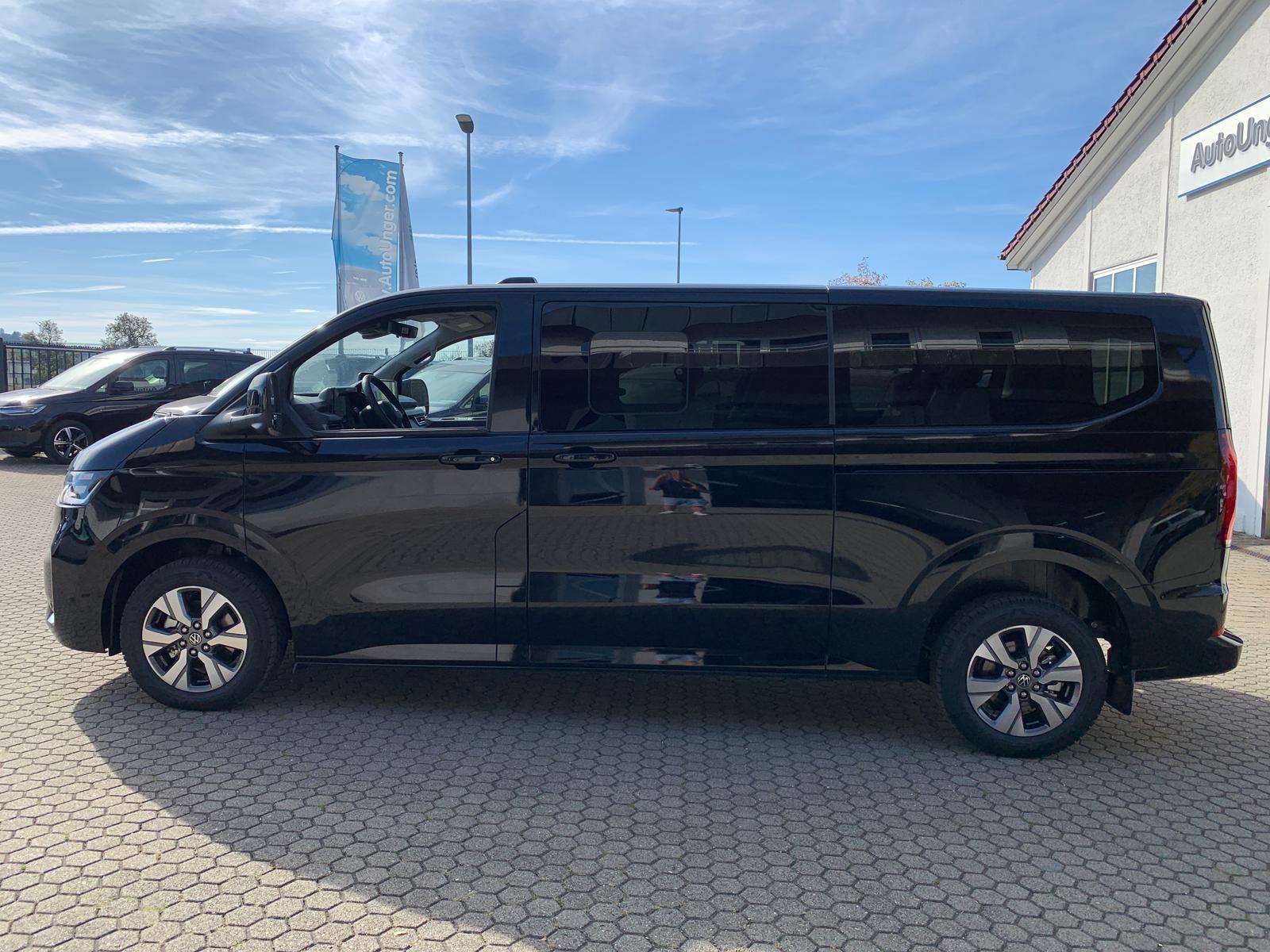 Fahrzeugbild eines Volkswagen Caravelle