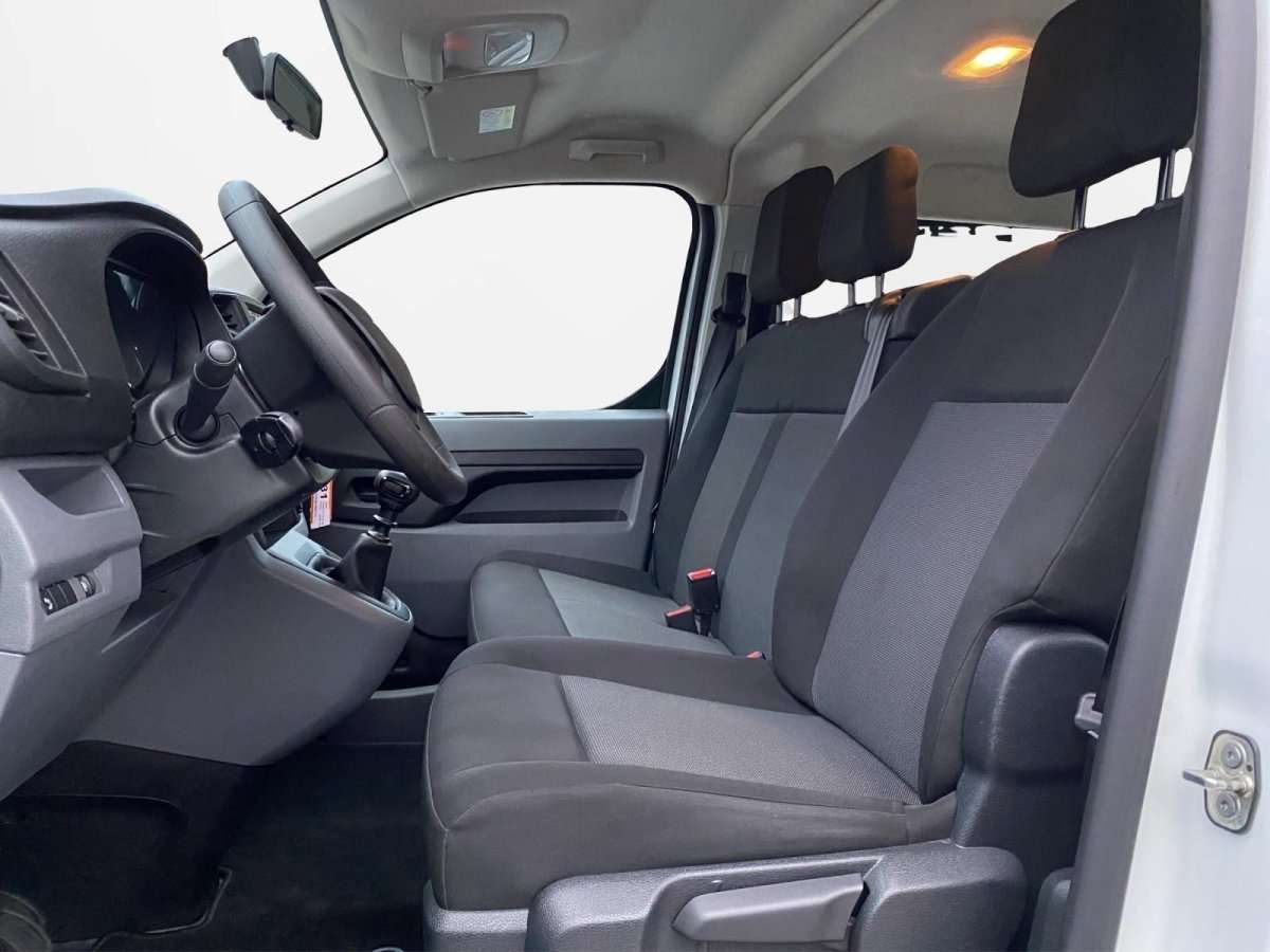 Fahrzeugbild eines Opel Vivaro