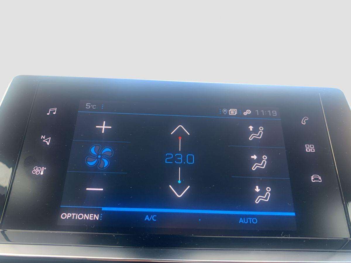 Fahrzeugbild eines Peugeot 2008