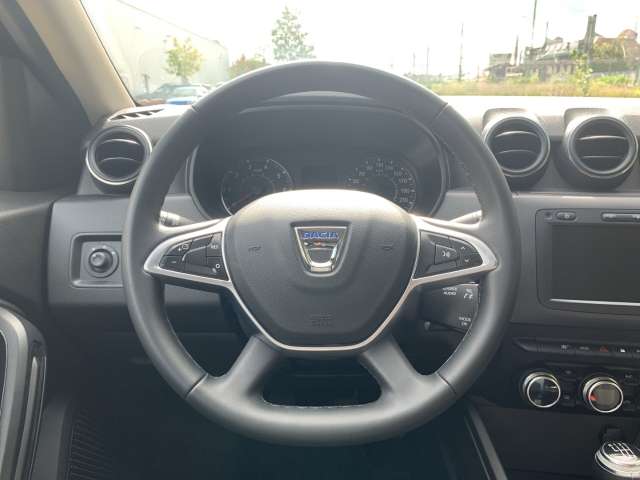 Fahrzeugbild eines Dacia Duster