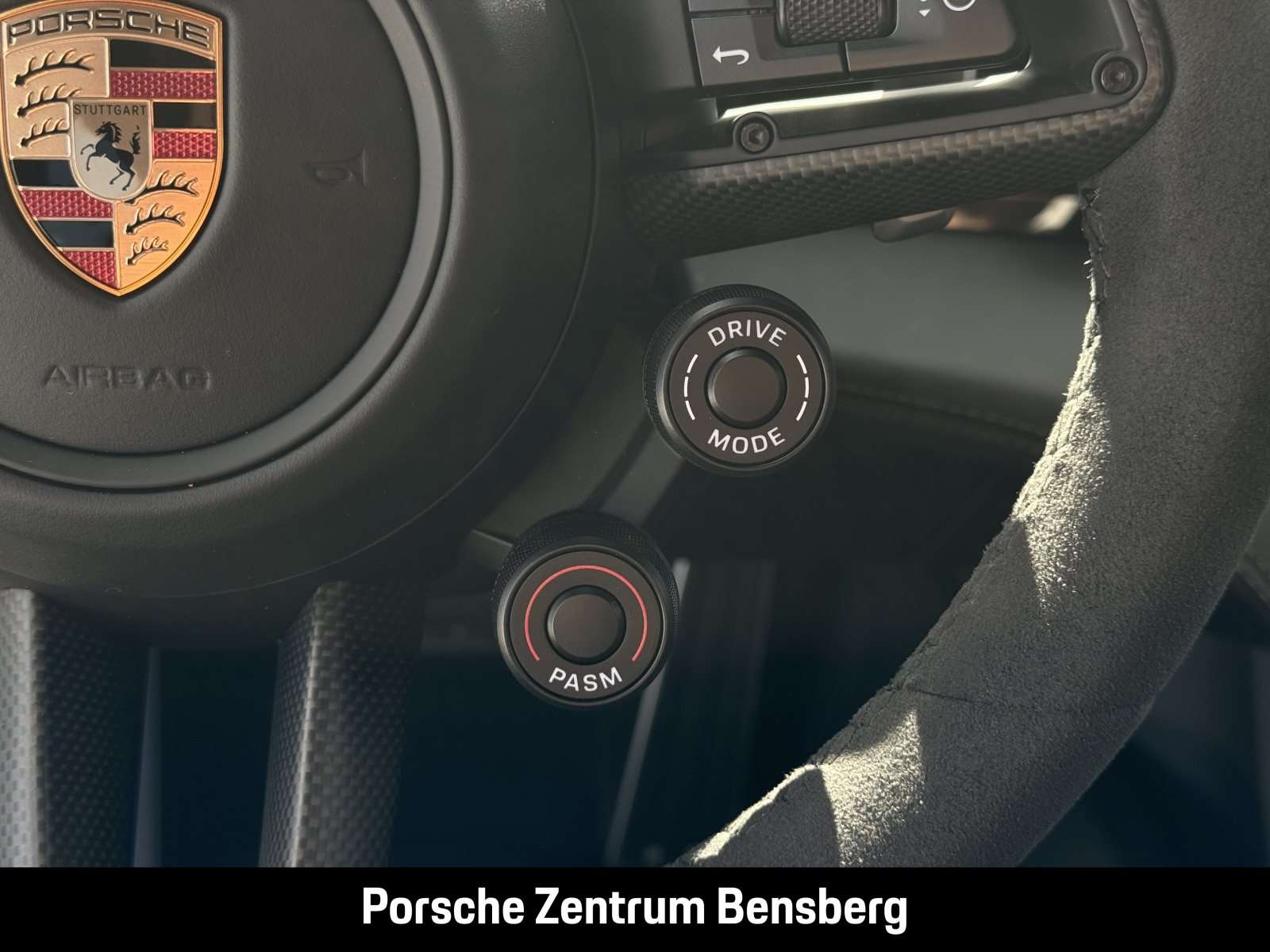 Fahrzeugbild eines Porsche Taycan