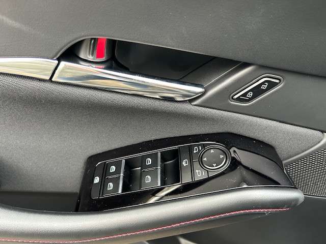 Fahrzeugbild eines Mazda CX-30