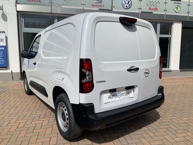 Fahrzeugbild eines Opel Combo