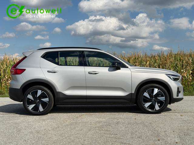 Fahrzeugbild eines Volvo XC40
