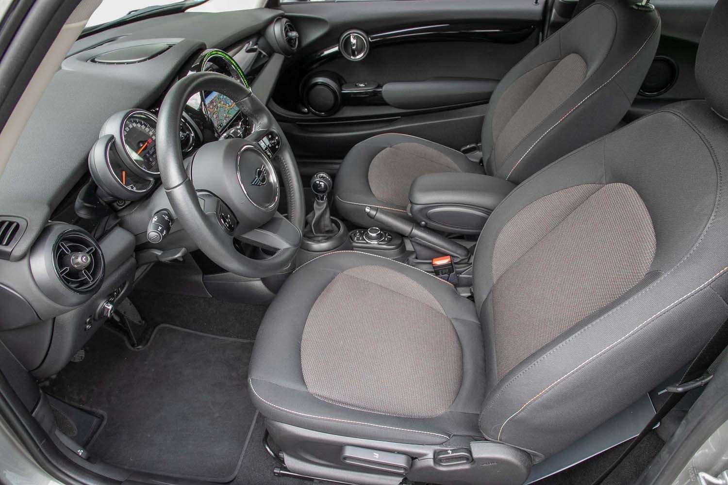 Fahrzeugbild eines MINI COOPER