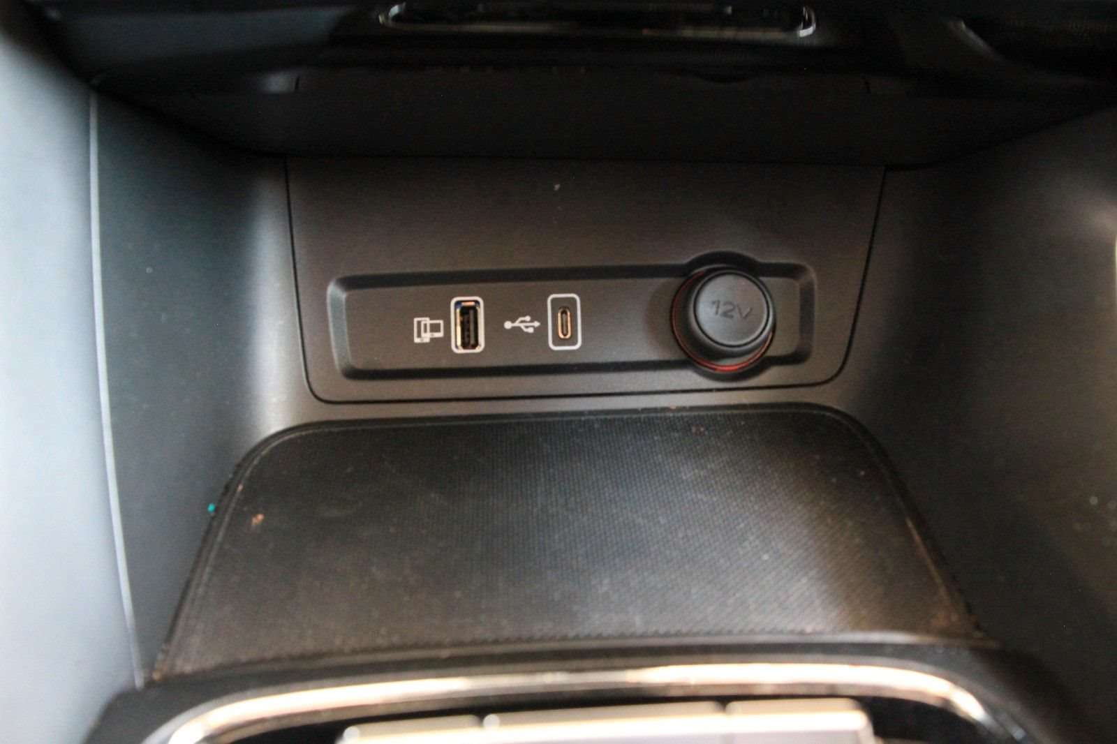 Fahrzeugbild eines MG ZS