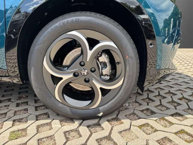 Fahrzeugbild eines Alfa Romeo Junior