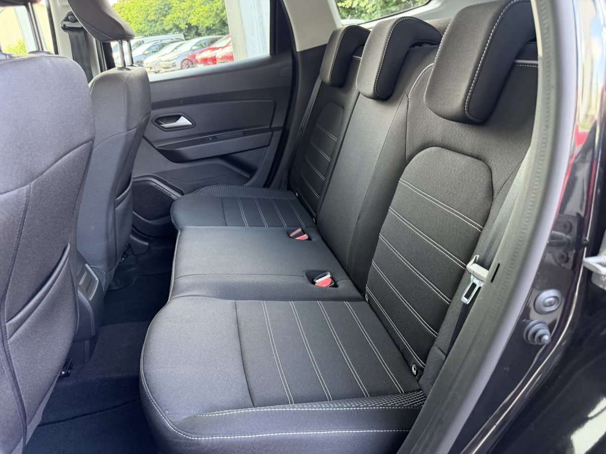 Fahrzeugbild eines Dacia Duster