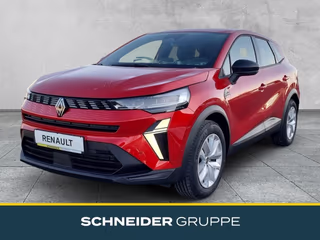 Schräge Frontansicht auf einen Renault Symbioz , freigestellt