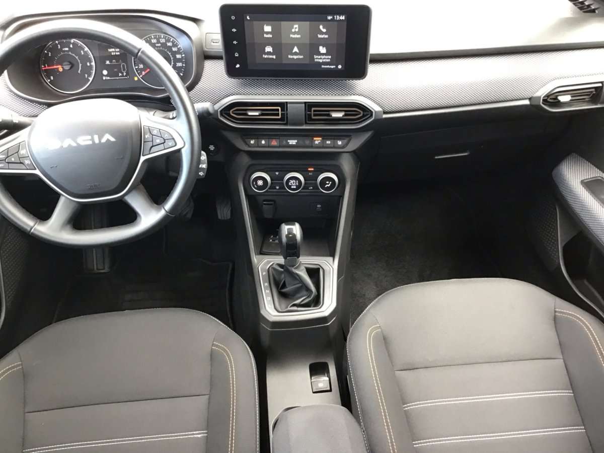 Fahrzeugbild eines Dacia Sandero