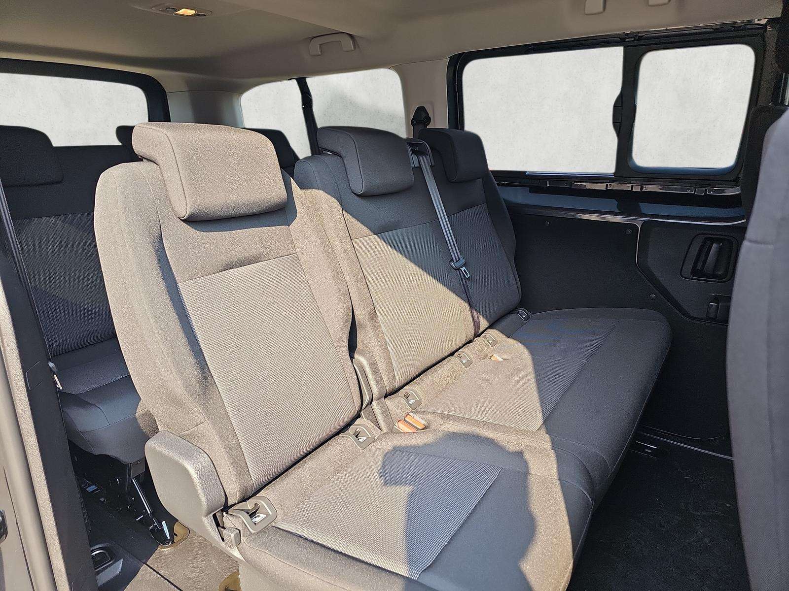 Fahrzeugbild eines Opel Vivaro