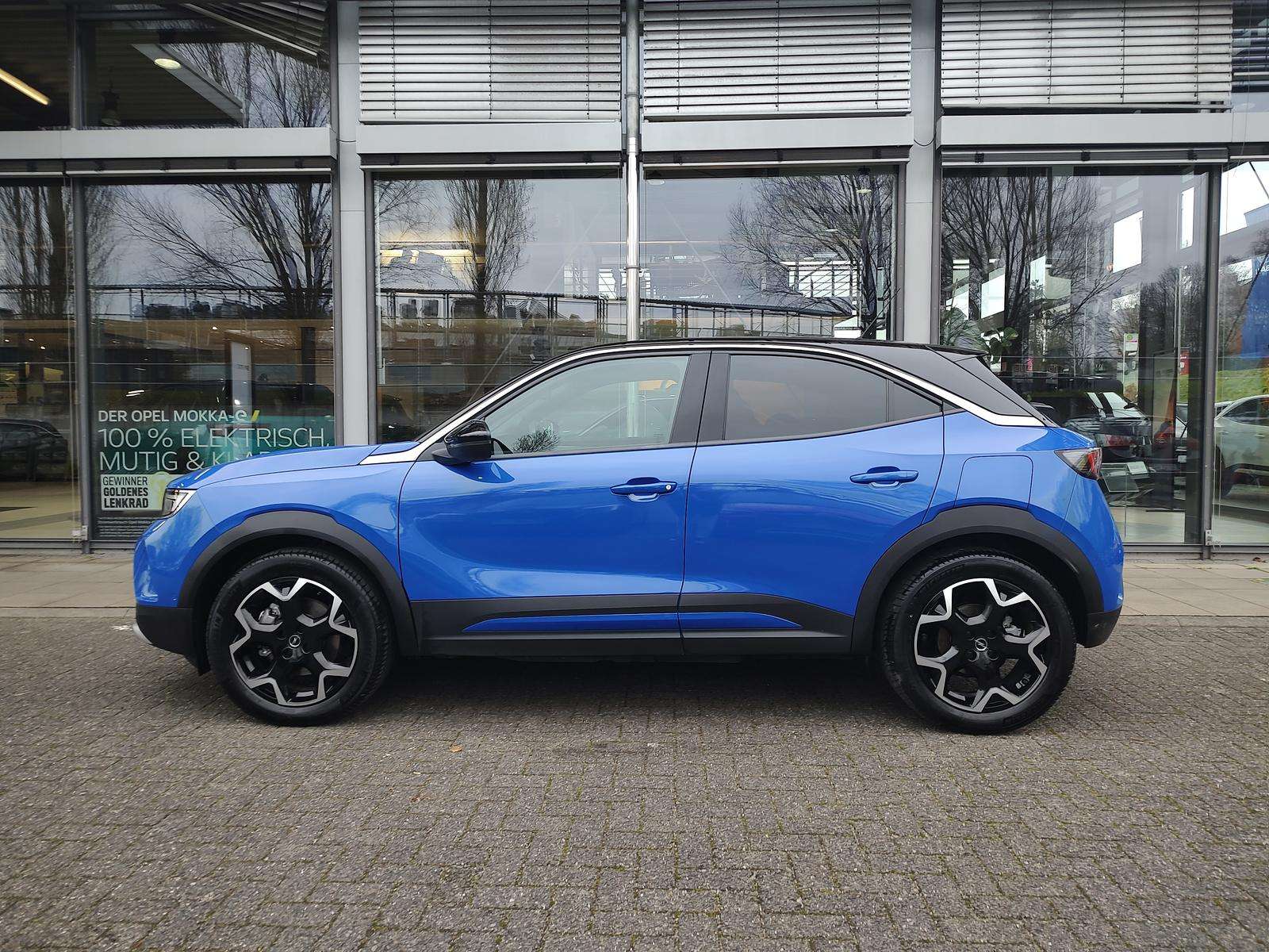 Fahrzeugbild eines Opel Mokka Electric