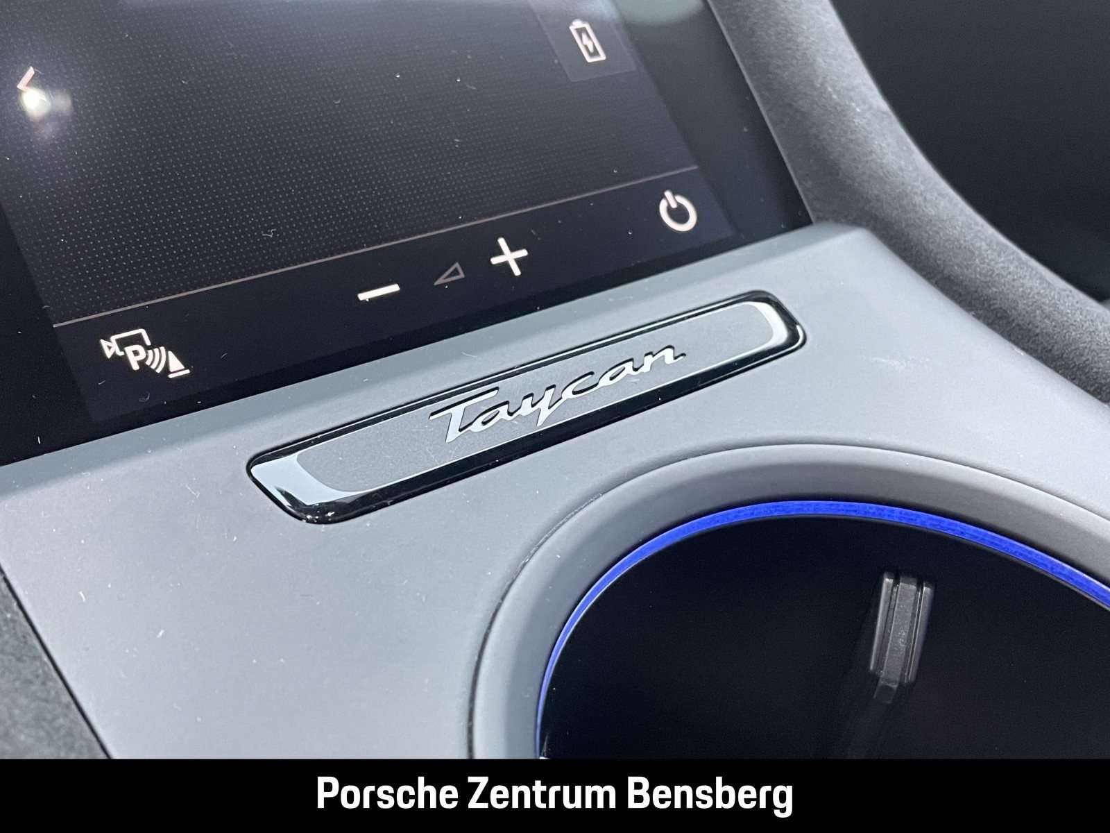 Fahrzeugbild eines Porsche Taycan