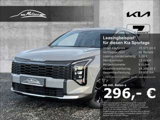 Schräge Frontansicht auf einen Kia Sportage , freigestellt