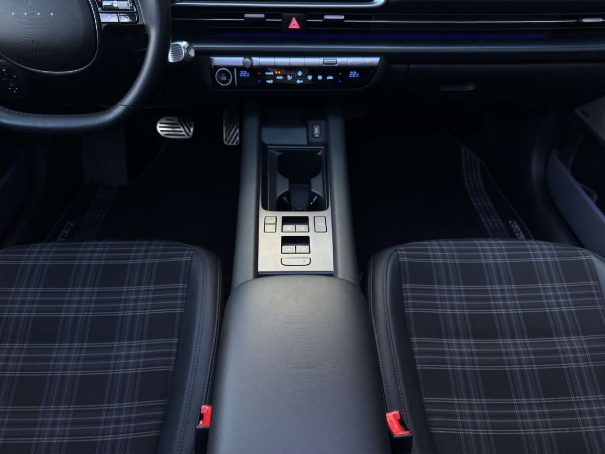 Fahrzeugbild eines Hyundai IONIQ 6