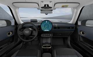 Schräge Frontansicht auf einen MINI COOPER , freigestellt