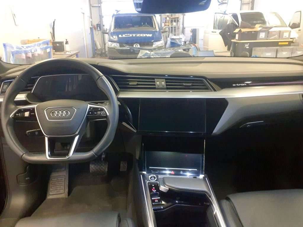 Fahrzeugbild eines Audi e-tron