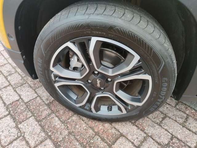 Fahrzeugbild eines Jeep Avenger