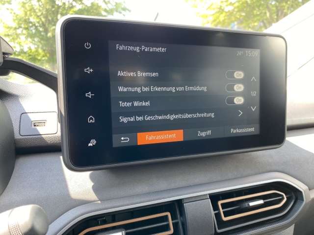 Fahrzeugbild eines Dacia Jogger