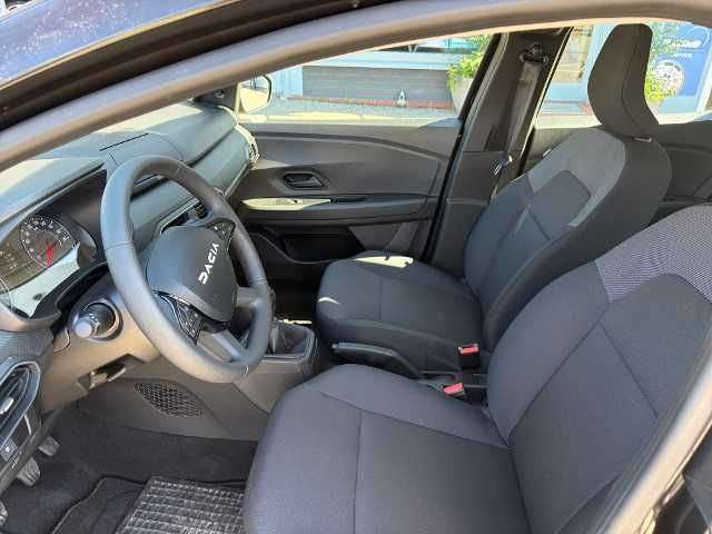 Fahrzeugbild eines Dacia Sandero