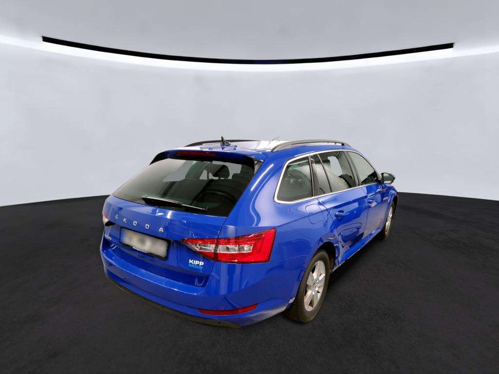 Fahrzeugbild eines Skoda Superb