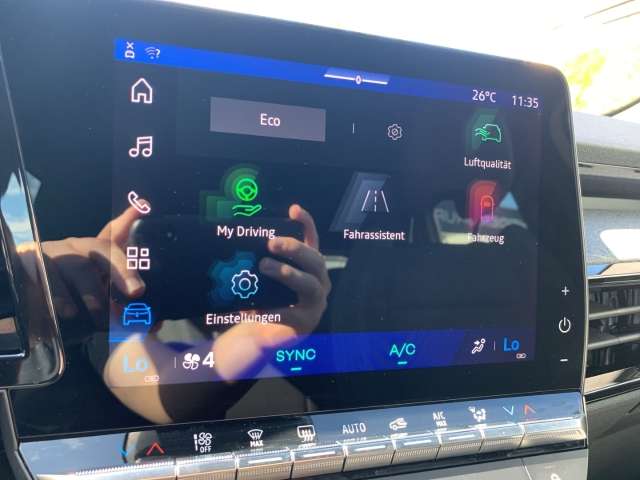 Fahrzeugbild eines Renault Austral