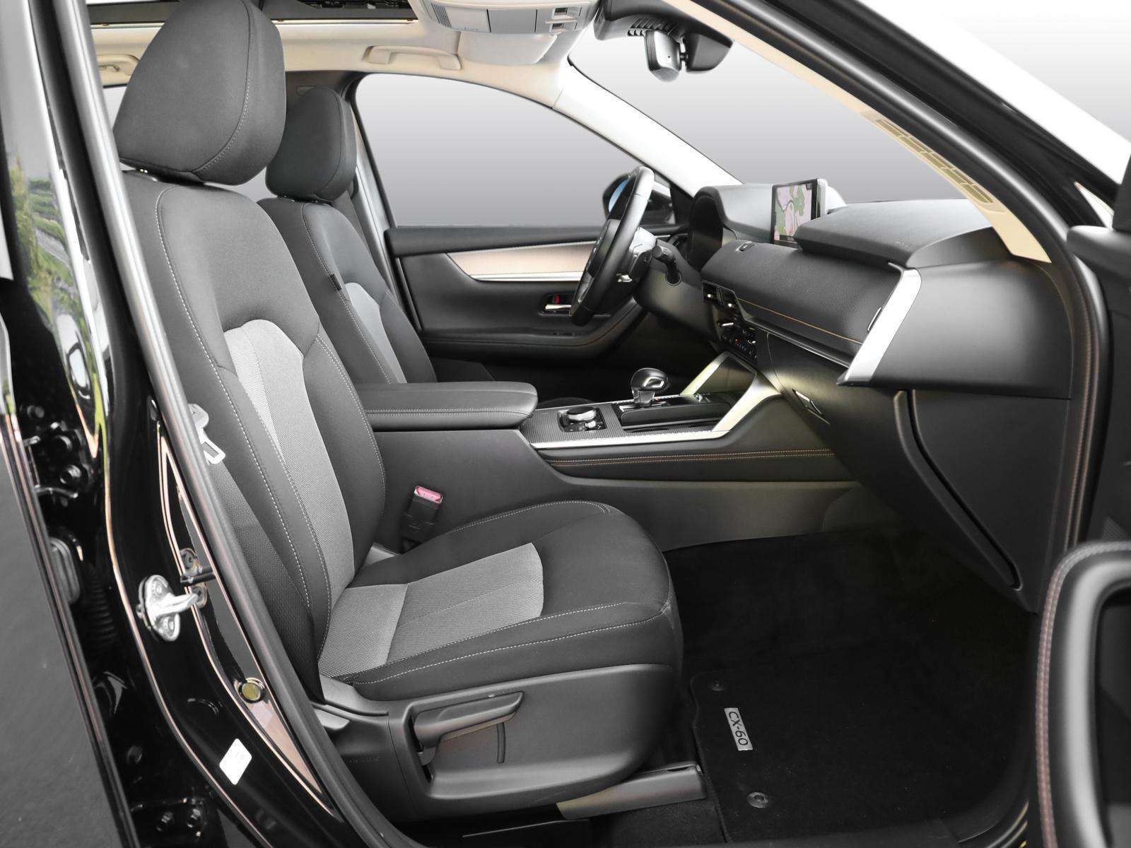 Fahrzeugbild eines Mazda CX-60