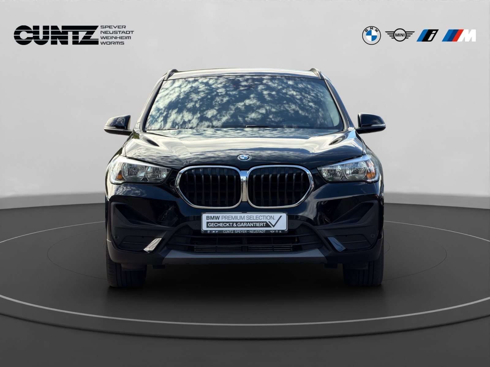 Fahrzeugbild eines BMW X1