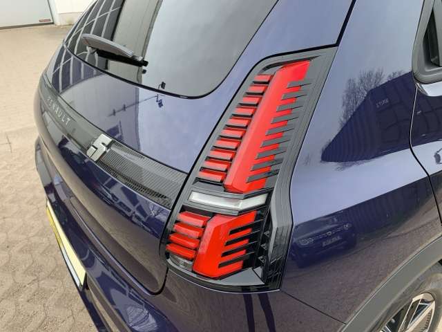 Fahrzeugbild eines Renault 5 E-TECH