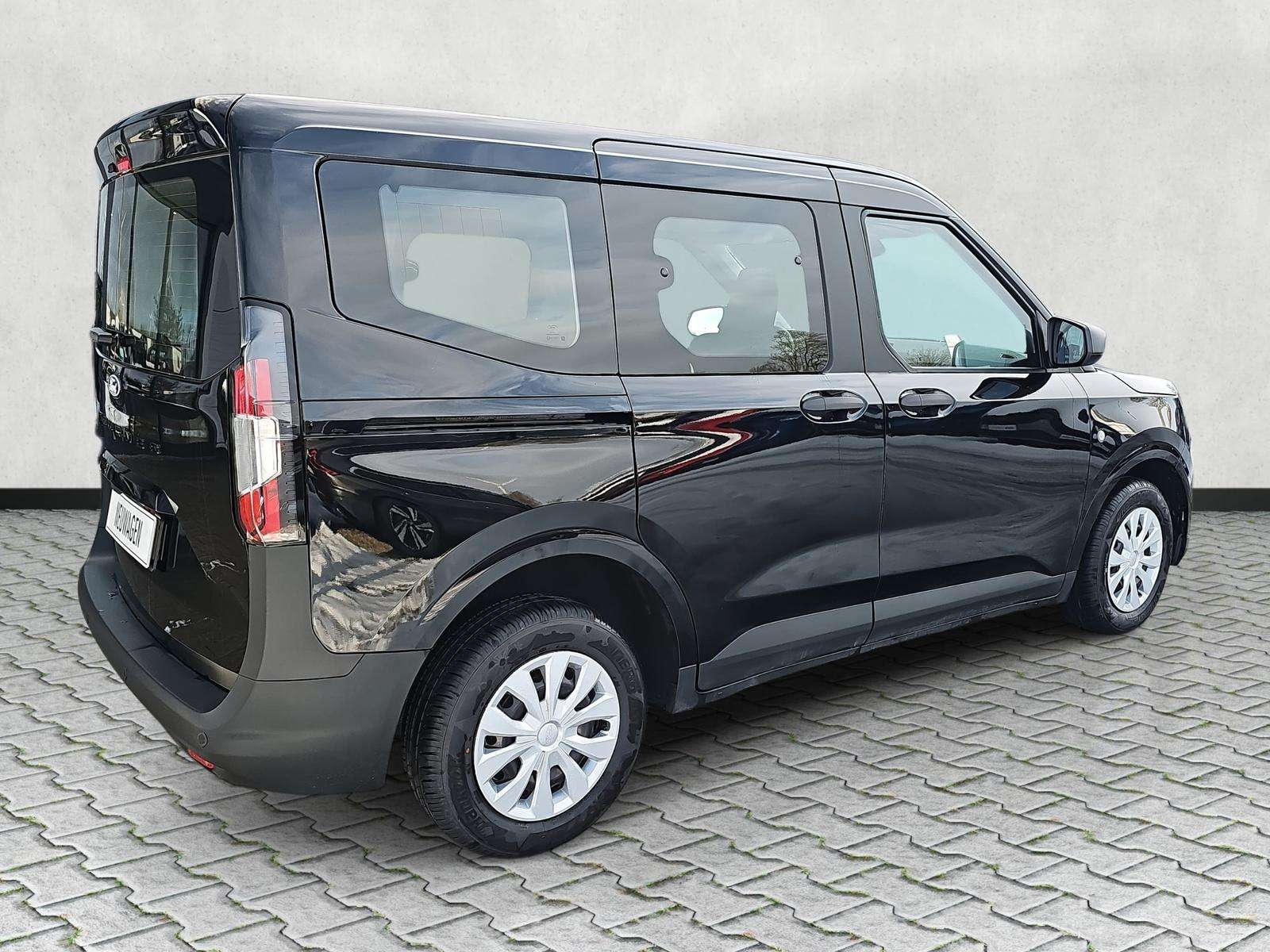 Fahrzeugbild eines Ford Tourneo Courier