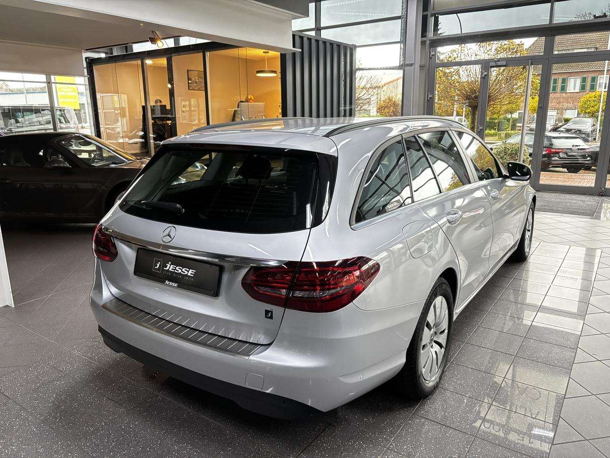 Fahrzeugbild eines Mercedes-Benz C-Klasse