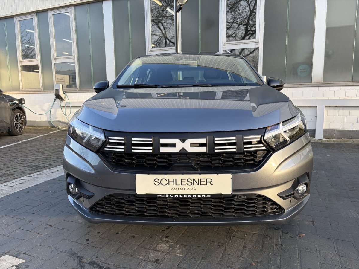 Fahrzeugbild eines Dacia Sandero