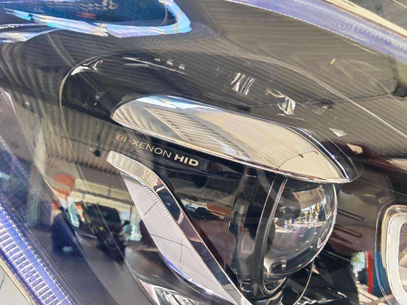 Fahrzeugbild eines Ford Tourneo Custom