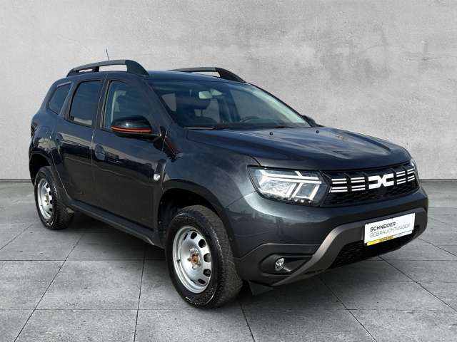 Fahrzeugbild eines Dacia Duster