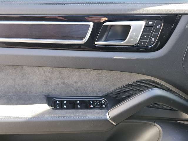 Fahrzeugbild eines Porsche Cayenne
