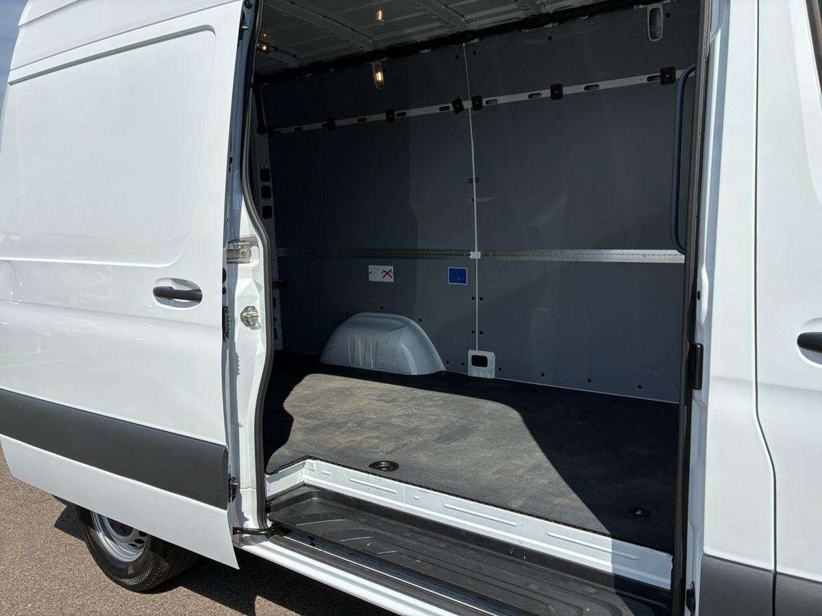 Fahrzeugbild eines Mercedes-Benz Sprinter
