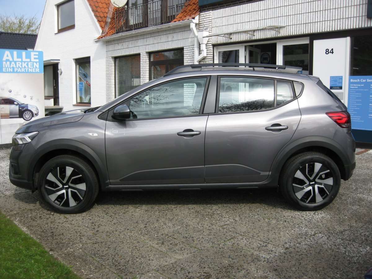 Fahrzeugbild eines Dacia Sandero