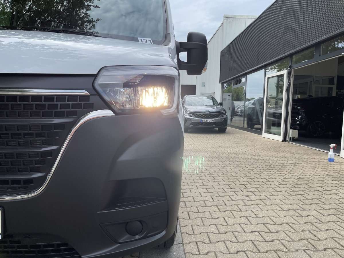 Fahrzeugbild eines Renault Master