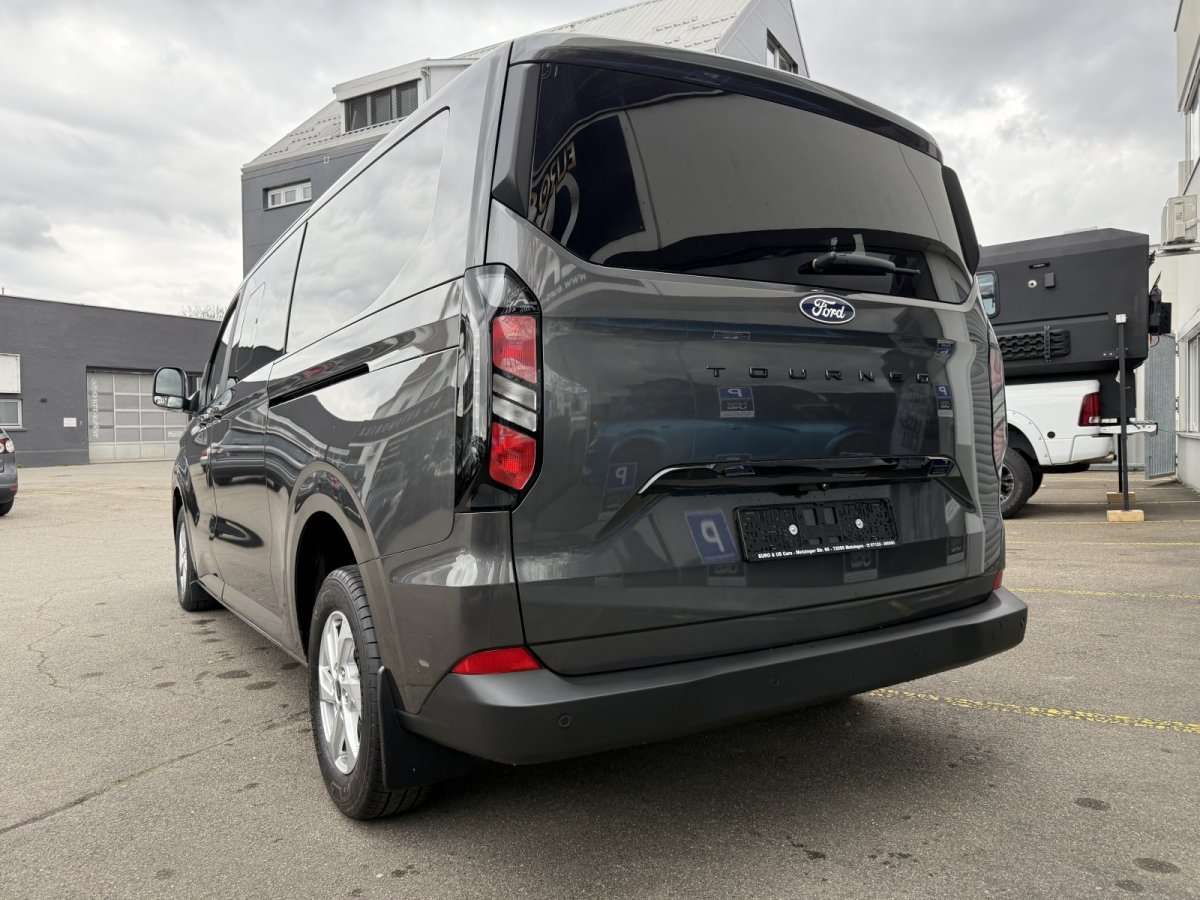 Fahrzeugbild eines Ford Tourneo Custom