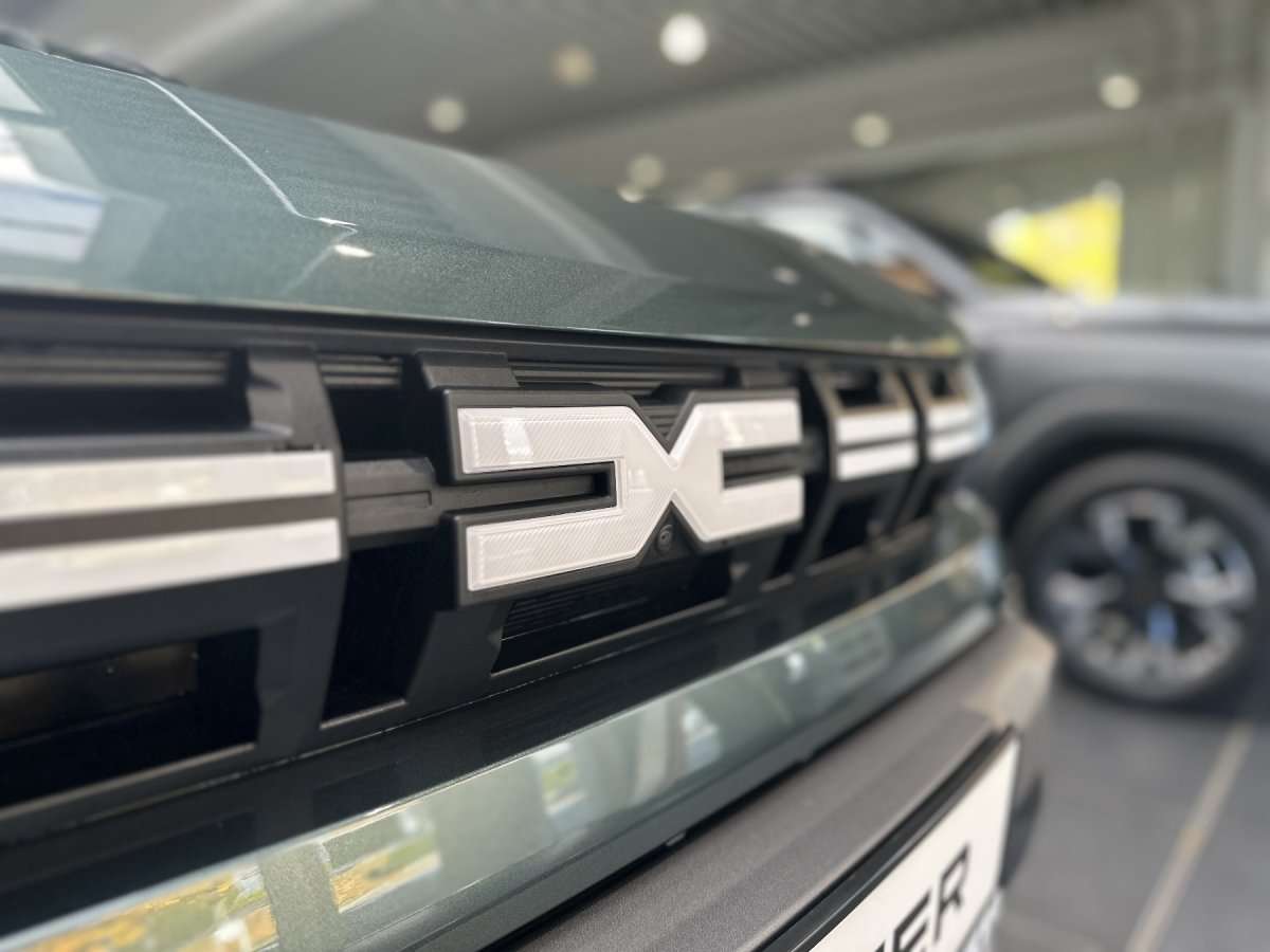 Fahrzeugbild eines Dacia Duster
