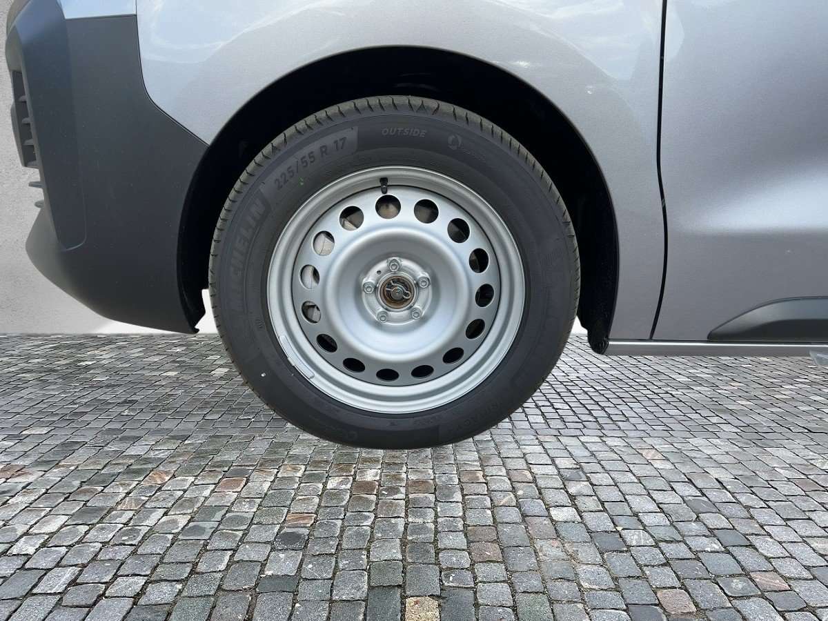 Fahrzeugbild eines Opel Vivaro