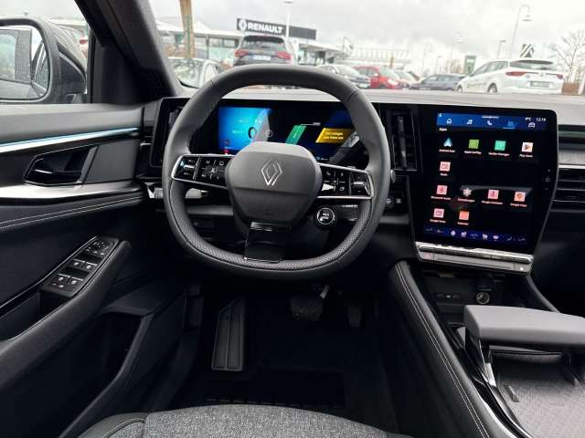 Fahrzeugbild eines Renault Rafale