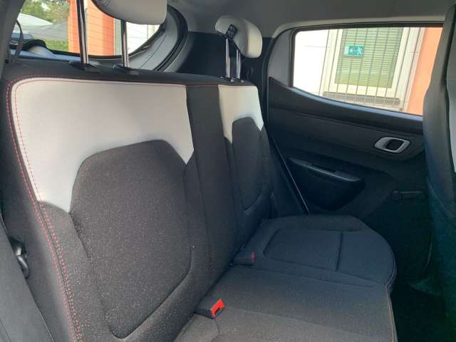 Fahrzeugbild eines Dacia Spring