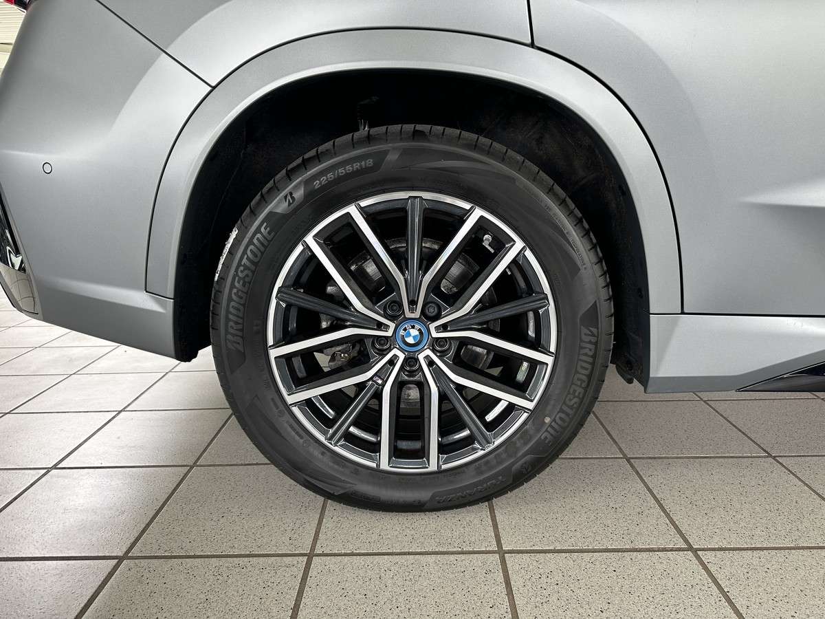 Fahrzeugbild eines BMW iX1