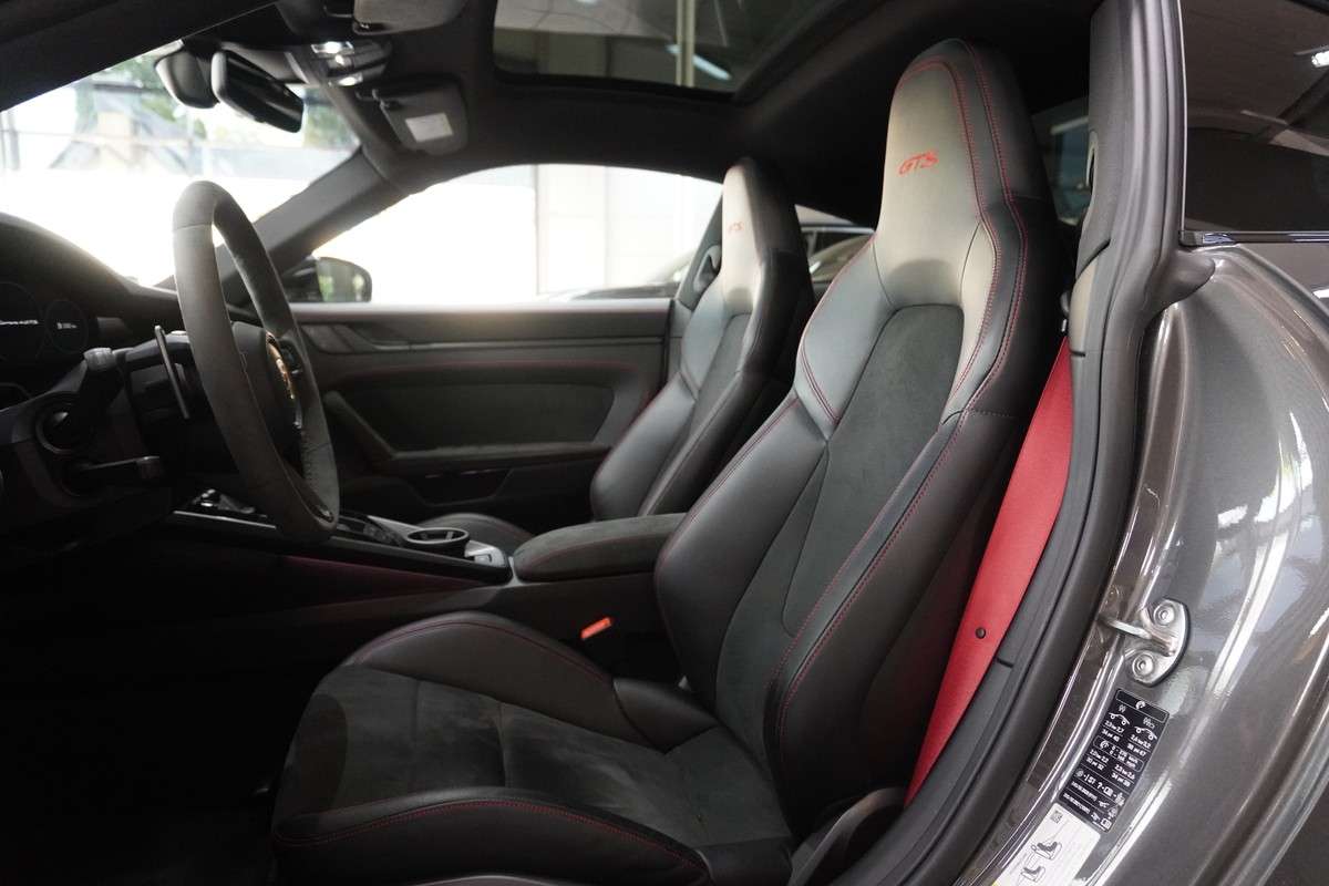 Fahrzeugbild eines Porsche 911
