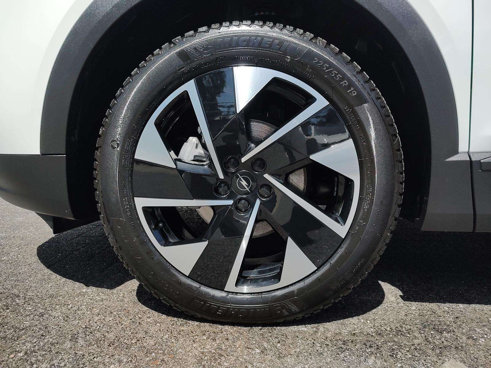 Fahrzeugbild eines Opel Grandland X