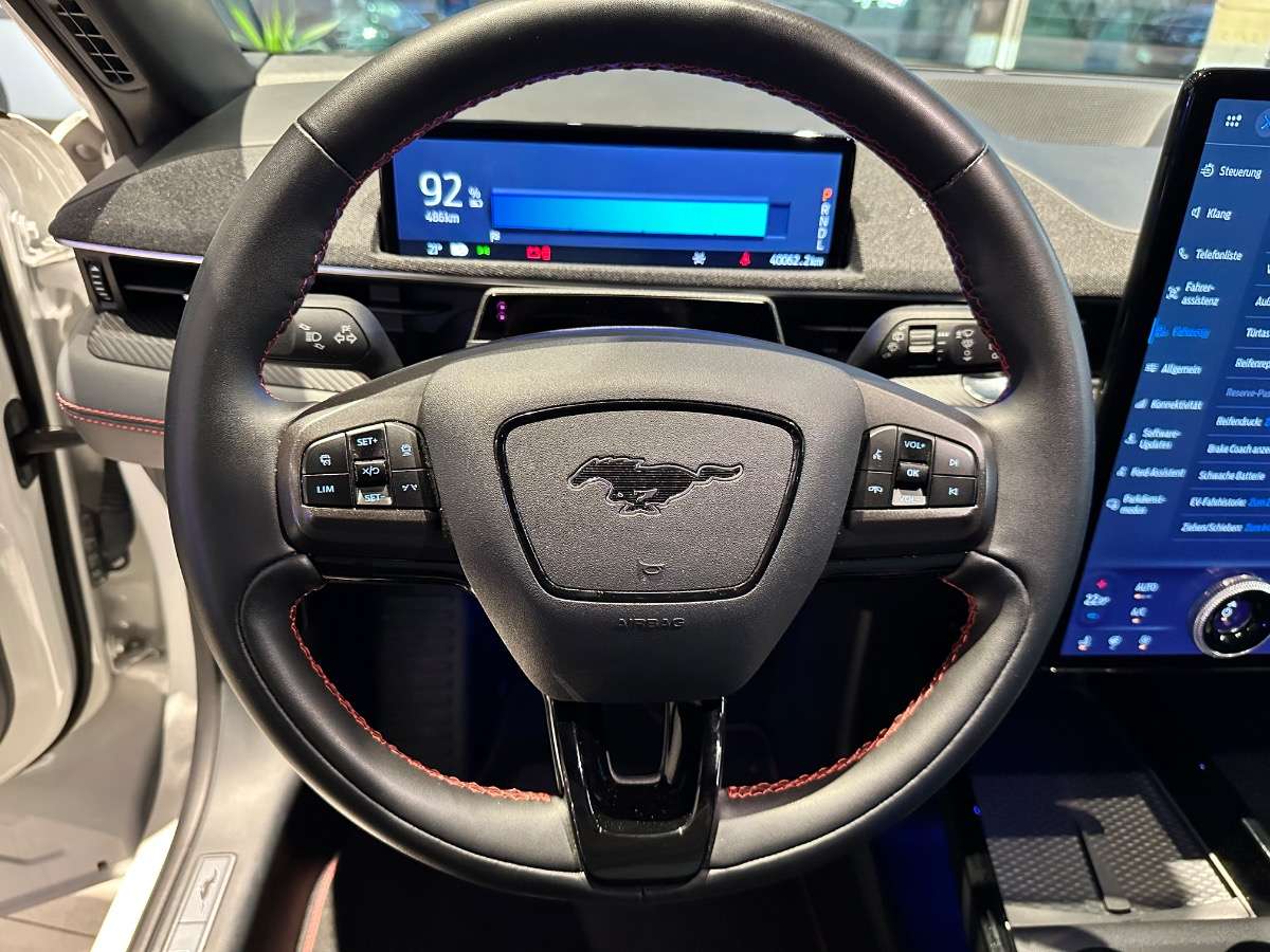 Fahrzeugbild eines Ford Mustang Mach-E