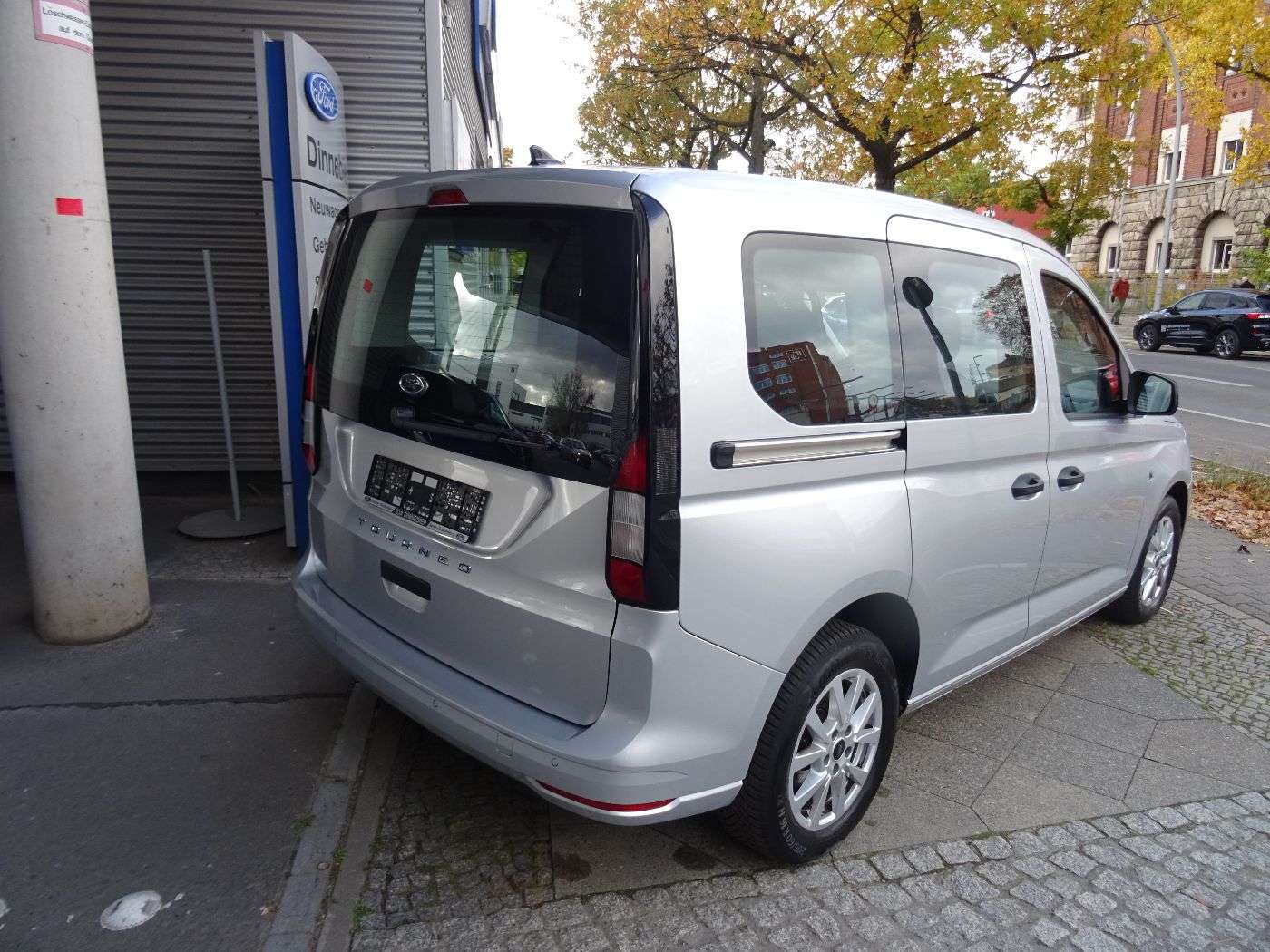 Fahrzeugbild eines Ford Tourneo Connect