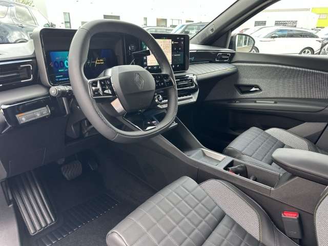 Fahrzeugbild eines Renault 4 E-TECH