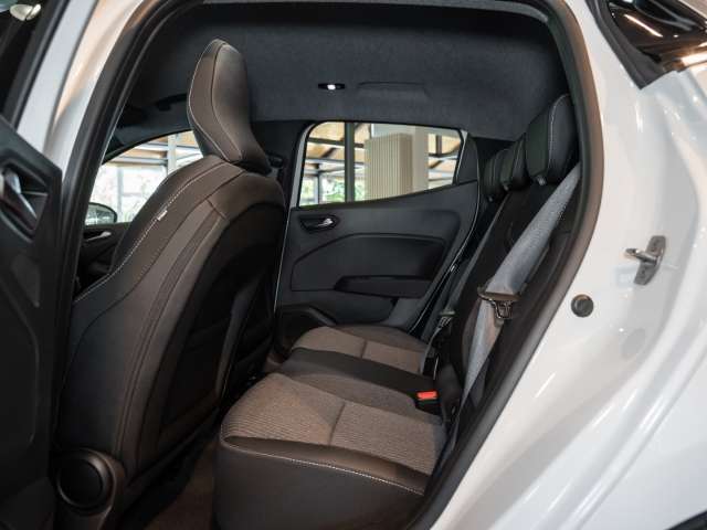 Fahrzeugbild eines Mitsubishi Colt